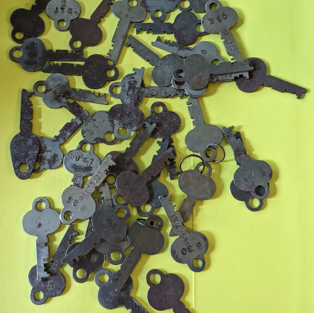 Vintage school keys, Lot of 40 keys